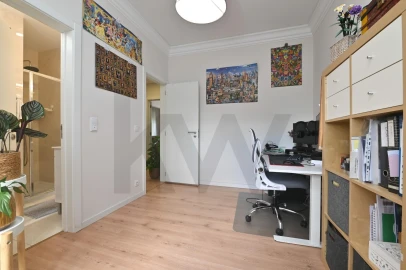 Apartamento T2 para Arrendamento em Alvalade