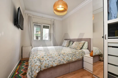 Apartamento T2 para Arrendamento em Alvalade