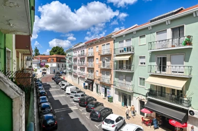 Apartamento T2 para Arrendamento em Alvalade