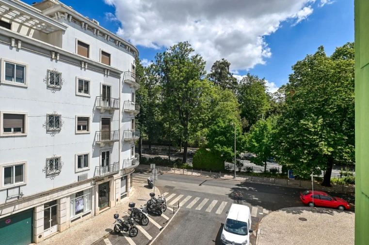 Apartamento T2 para Arrendamento em Alvalade Foto 23
