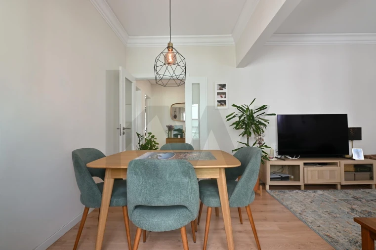 Apartamento T2 para Arrendamento em Alvalade Foto 5