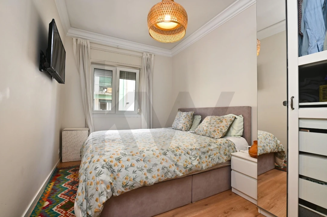 Apartamento T2 para Arrendamento em Alvalade Foto 7