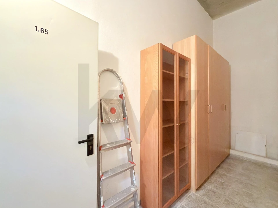 Apartamento T2 para Arrendamento em Campolide Foto 38