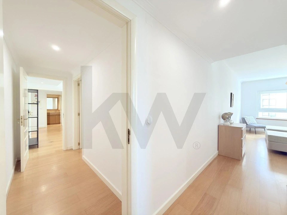 Apartamento T2 para Arrendamento em Campolide Foto 29