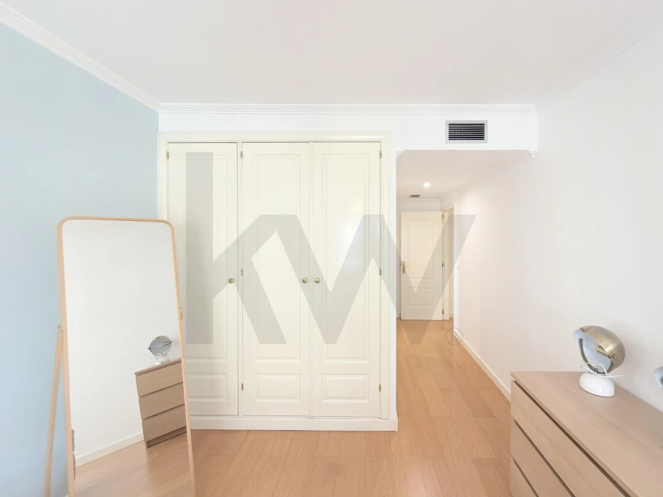 Apartamento T2 para Arrendamento em Campolide Foto 35