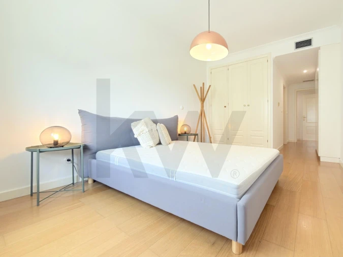 Apartamento T2 para Arrendamento em Campolide Foto 26