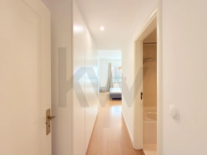 Apartamento T2 para Arrendamento em Campolide Foto 22