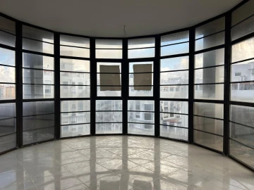 Apartamento T5 para Venda em Algueirão-Mem Martins