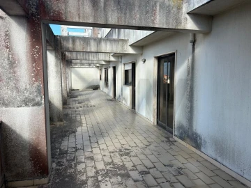 Apartamento T5 para Venda em Algueirão-Mem Martins