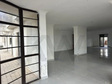 Apartamento T5 para Venda em Algueirão-Mem Martins