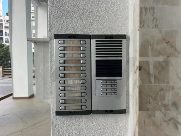 Apartamento T5 para Venda em Algueirão-Mem Martins