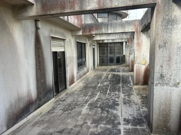 Apartamento T5 para Venda em Algueirão-Mem Martins