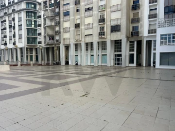 Apartamento T5 para Venda em Algueirão-Mem Martins