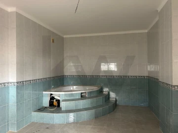 Apartamento T5 para Venda em Algueirão-Mem Martins