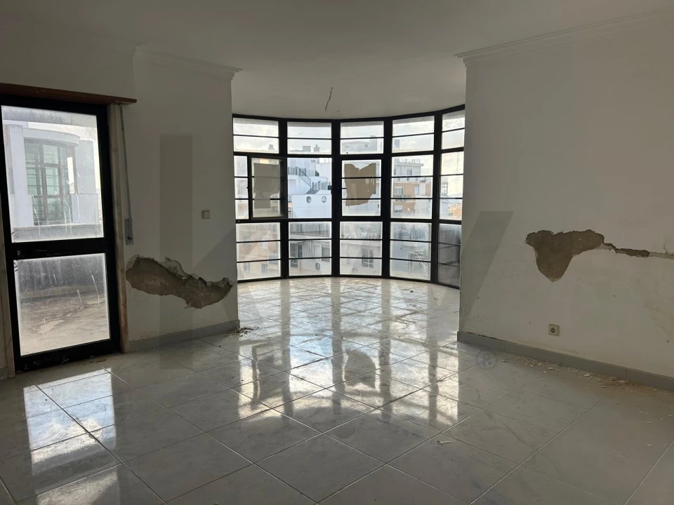 Apartamento T5 para Venda em Algueirão-Mem Martins Foto 20