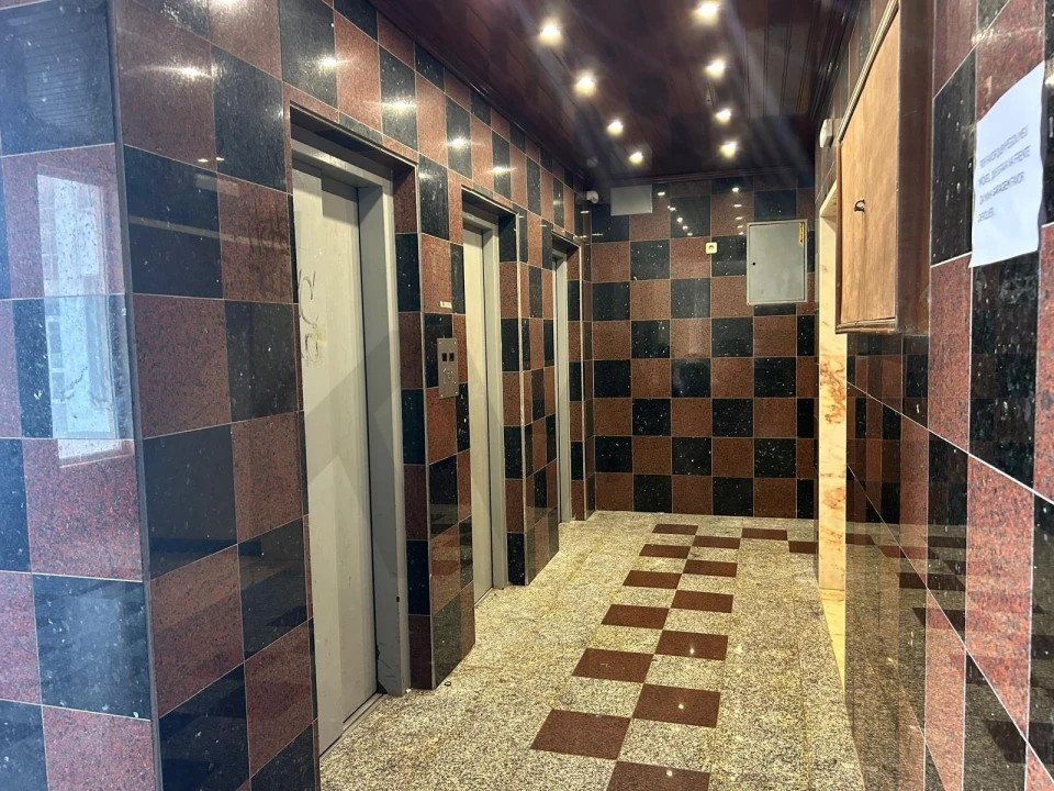 Apartamento T5 para Venda em Algueirão-Mem Martins Foto 37