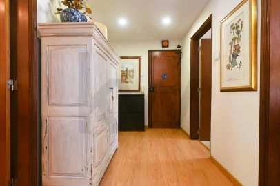 Apartamento T3 para Venda em Venteira
