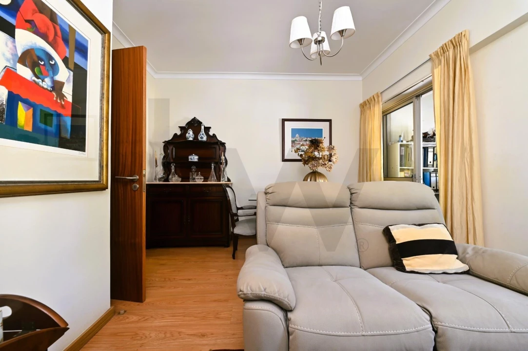 Apartamento T3 para Venda em Venteira Foto 8