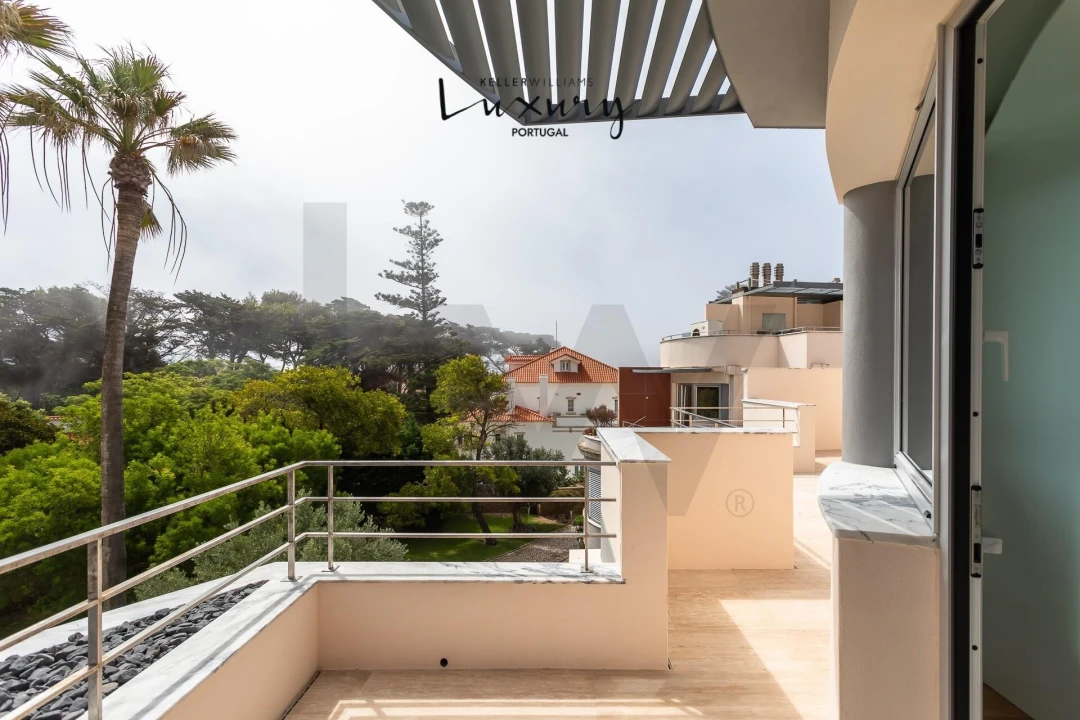 Apartamento T4 para Venda em Carcavelos e Parede Foto 40