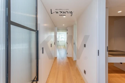Apartamento T4 para Venda em Carcavelos e Parede