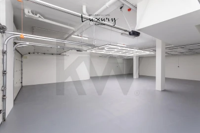 Apartamento T4 para Venda em Carcavelos e Parede