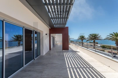 Apartamento T4 para Venda em Carcavelos e Parede