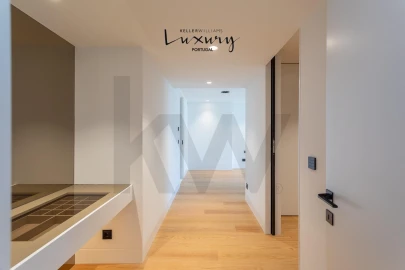 Apartamento T4 para Venda em Carcavelos e Parede