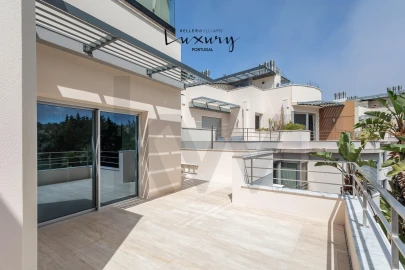 Apartamento T4 para Venda em Carcavelos e Parede