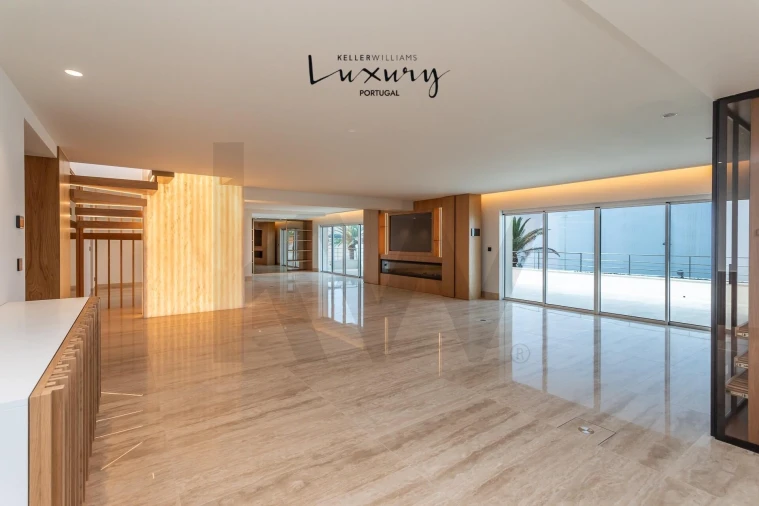Apartamento T4 para Venda em Carcavelos e Parede Foto 5