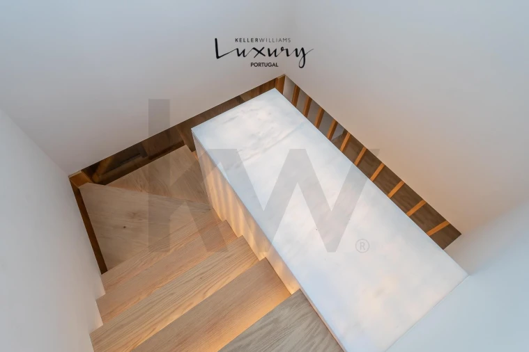 Apartamento T4 para Venda em Carcavelos e Parede Foto 77