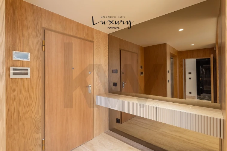 Apartamento T4 para Venda em Carcavelos e Parede Foto 49