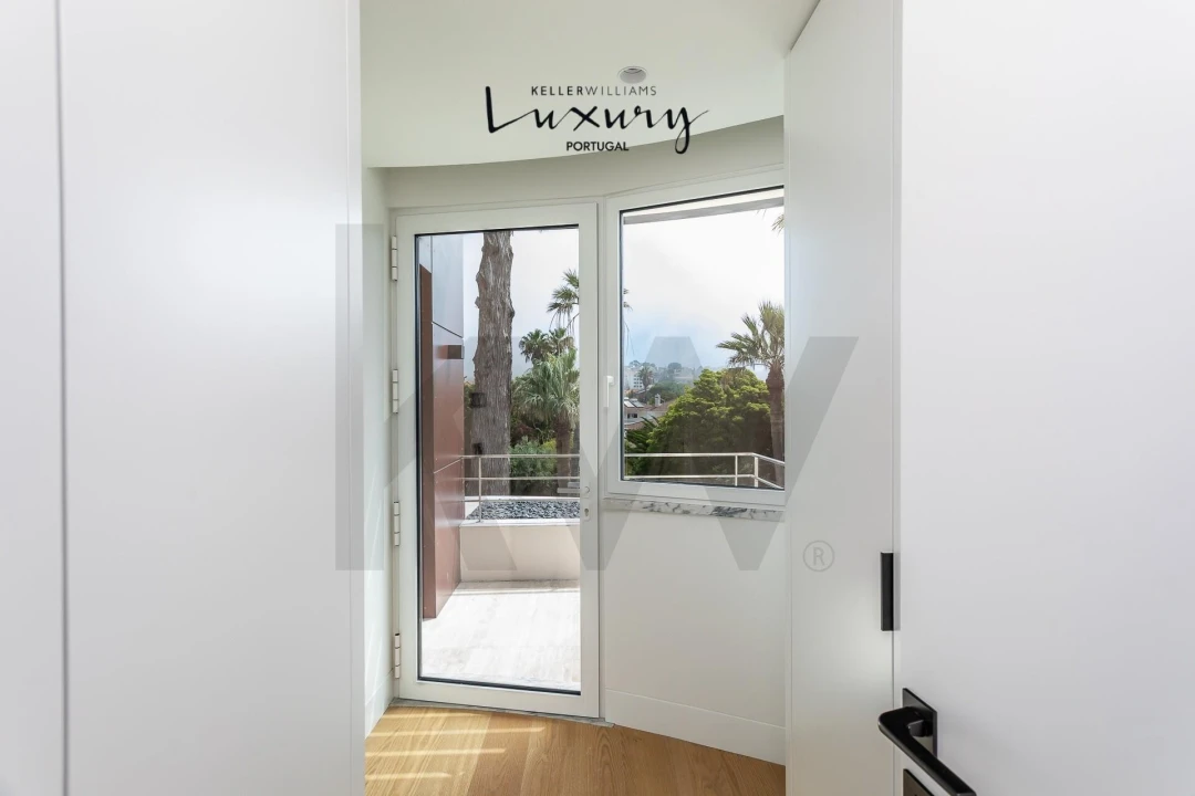 Apartamento T4 para Venda em Carcavelos e Parede Foto 38