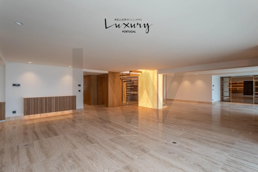 Apartamento T4 para Venda em Carcavelos e Parede Foto 55