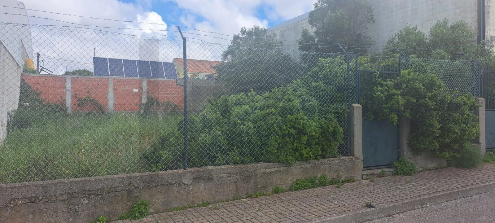 Terreno para Venda em São Domingos de Rana Foto 3
