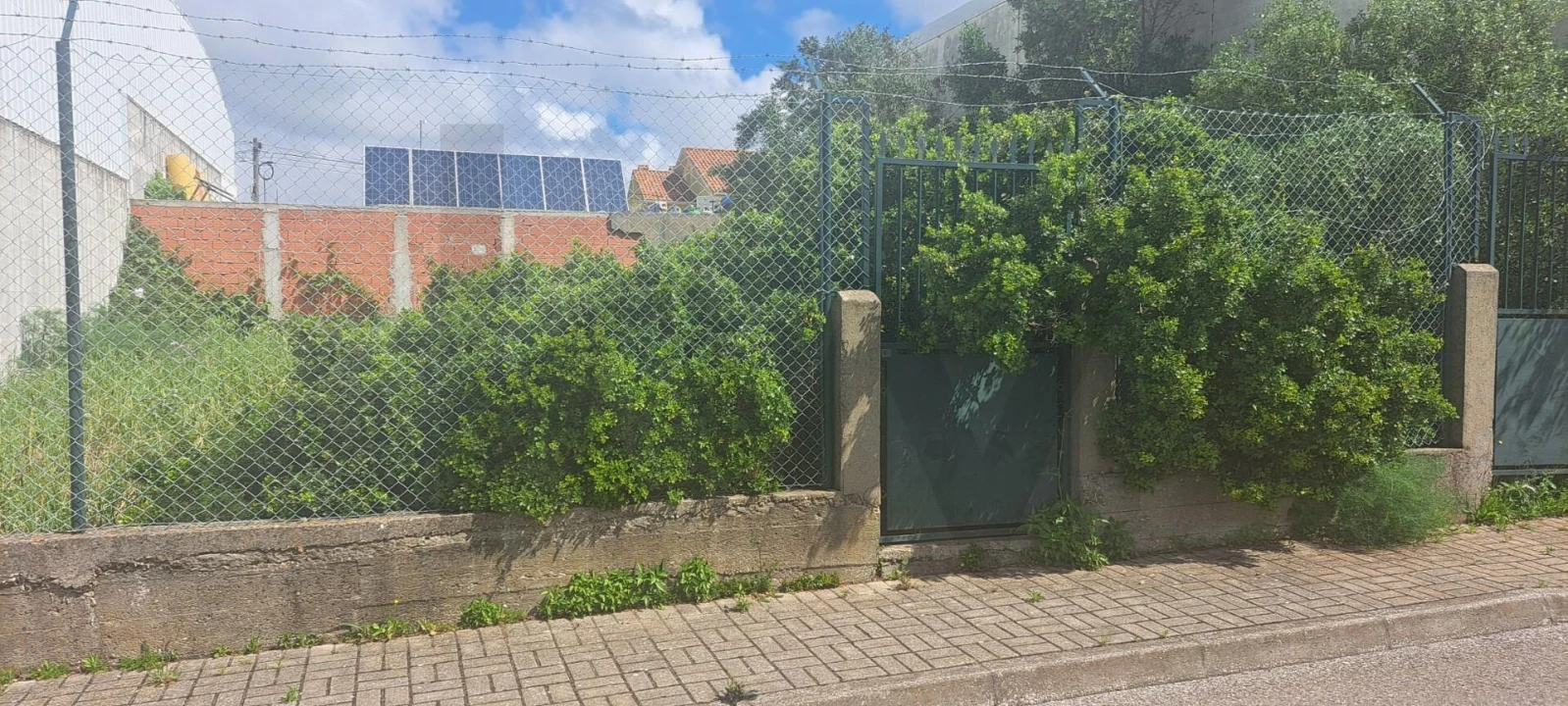 Terreno para Venda em São Domingos de Rana Foto 1