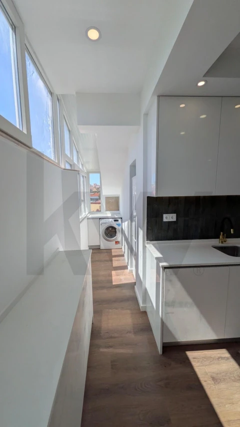 Apartamento T2 para Venda em Agualva e Mira-Sintra