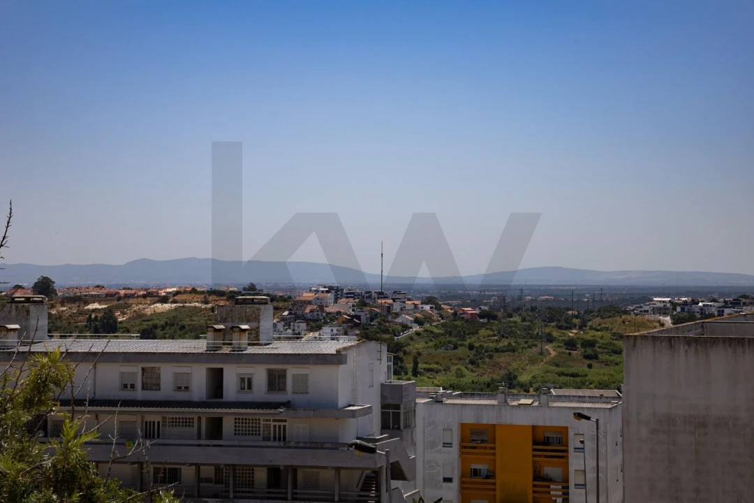 Apartamento T3 para Venda em Caparica e Trafaria Foto 3