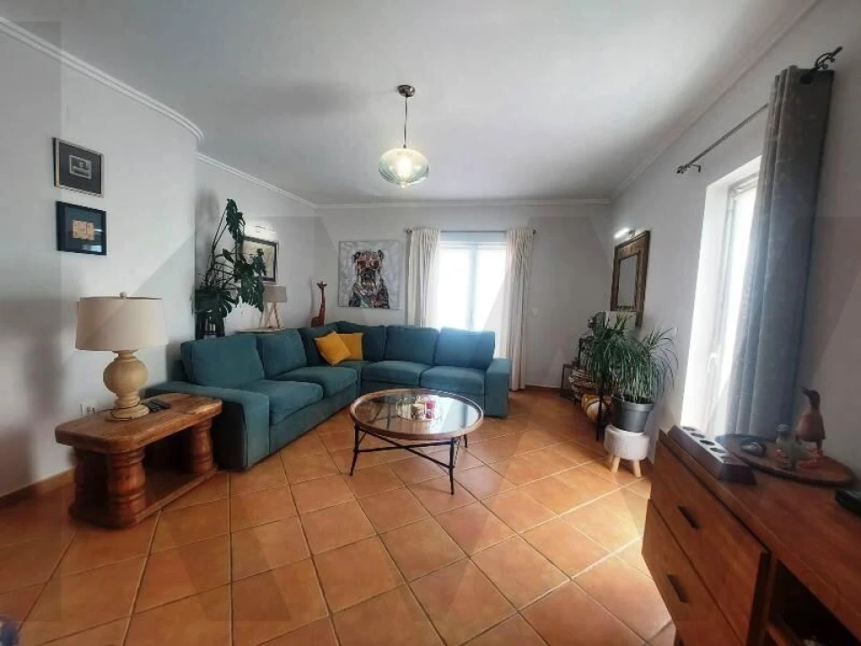 Moradia T3 para Venda em Encarnação Foto 47