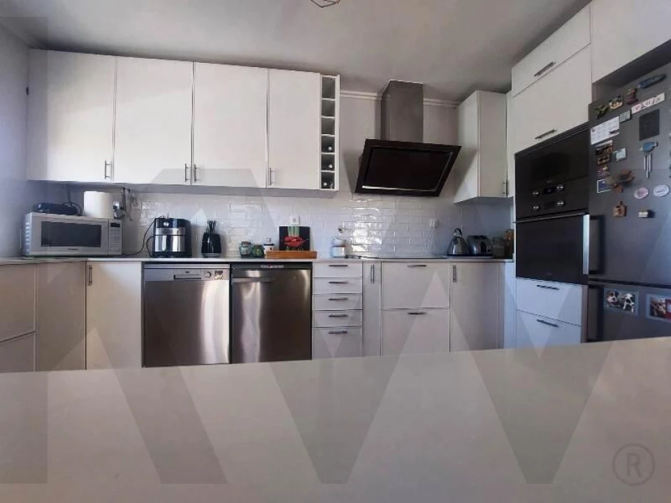 Moradia T3 para Venda em Encarnação Foto 35