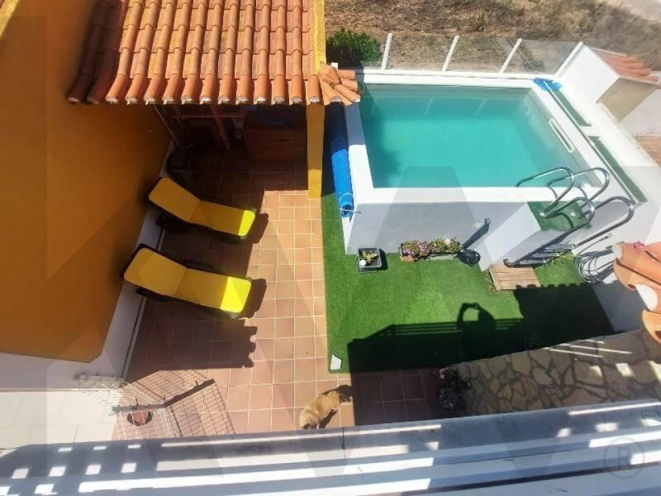Moradia T3 para Venda em Encarnação Foto 20