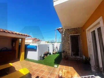 Moradia T3 para Venda em Encarnação