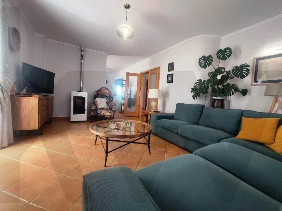 Moradia T3 para Venda em Encarnação Foto 52