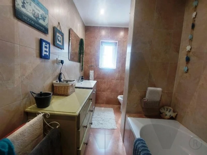 Moradia T3 para Venda em Encarnação Foto 49