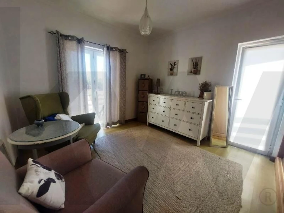 Moradia T3 para Venda em Encarnação Foto 50