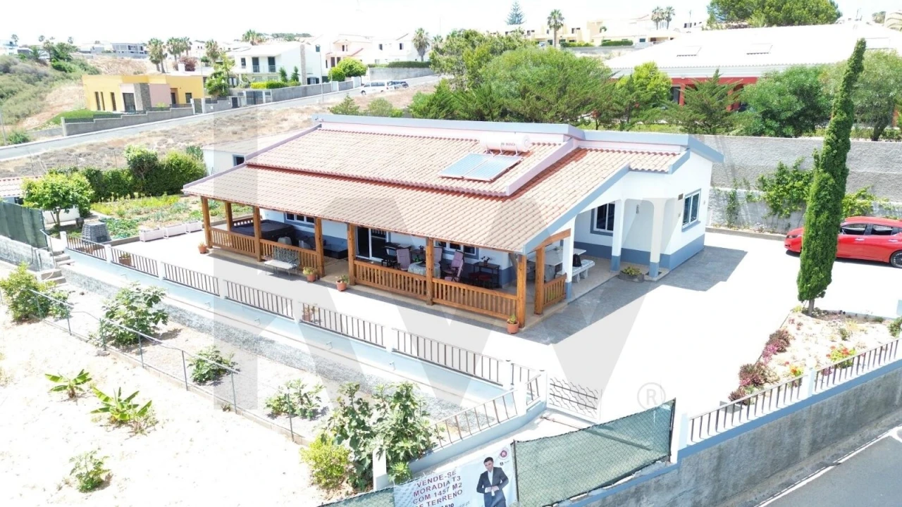 Moradia T3 para Venda em Porto Santo Foto 45