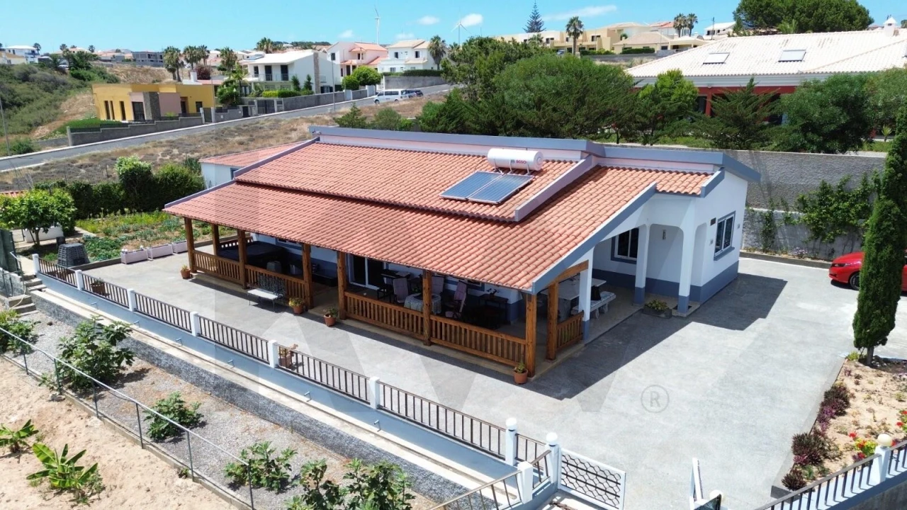 Moradia T3 para Venda em Porto Santo Foto 42