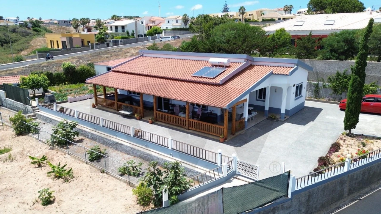Moradia T3 para Venda em Porto Santo Foto 43