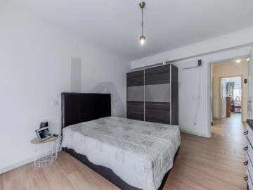 Apartamento T3 para Venda em Santa Maria da Feira, Travanca, Sanfins e Espargo