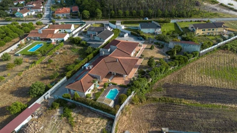 Moradia T4 para Venda em Maceira
