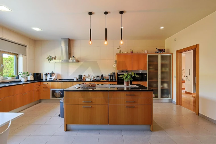 Moradia T4 para Venda em Maceira Foto 33